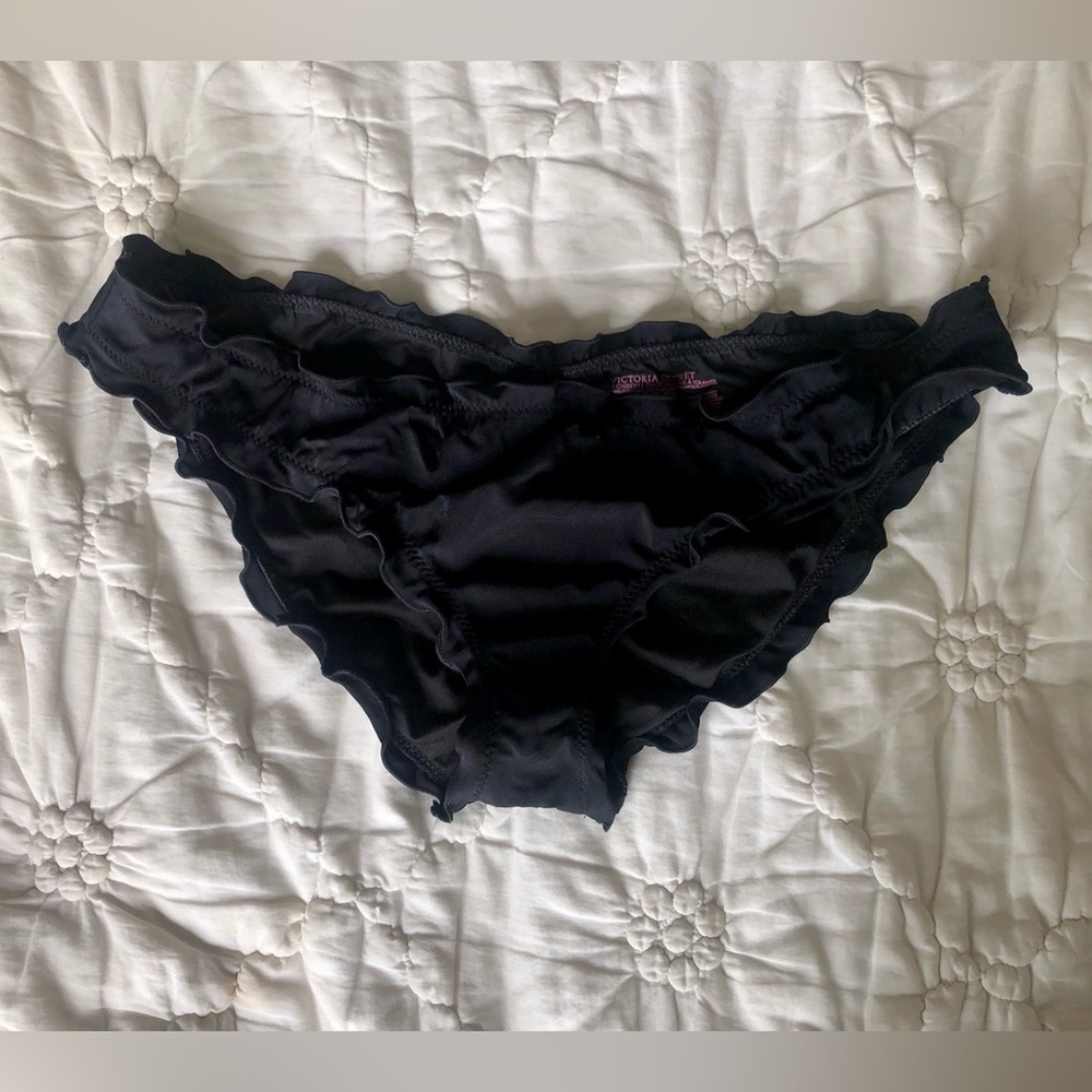 Victoria’s Secret Black Ruffle Bikini Bottoms